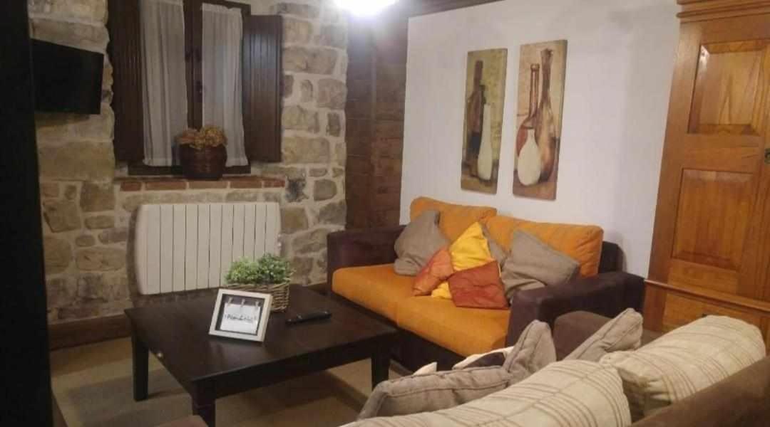 La Gesta Picos De Europa Villa Poo  Eksteriør billede